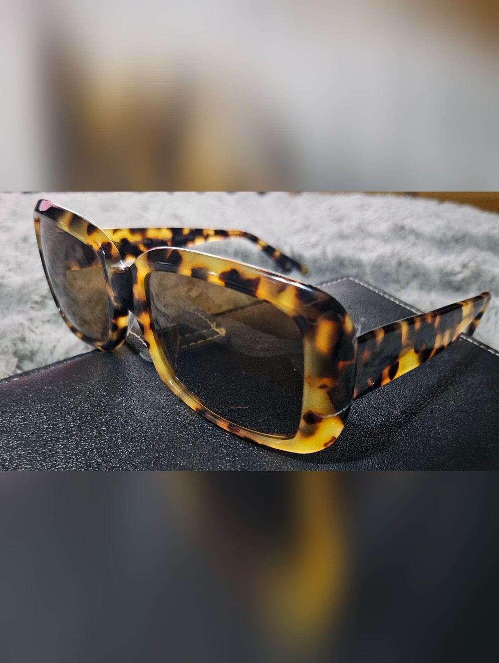 Eye Bobs ! Designer Tortoiseshell Sunglasses - Amber & Dark Brown Frame - Picture 2 of 5